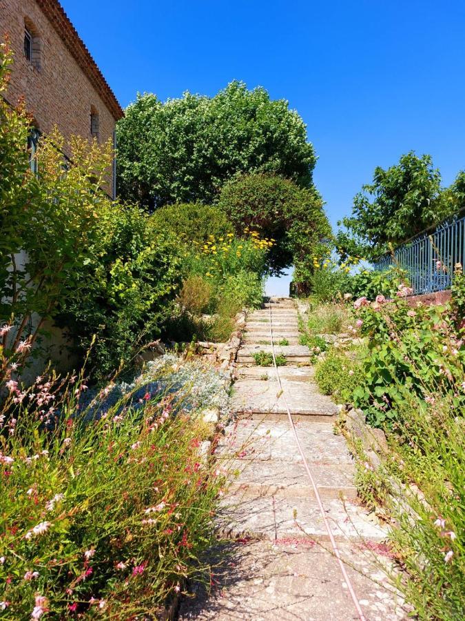 Logement D'Exception Pres Du Colorado Provencal Dans Une Residence Au Calme Avec Piscine Offrant Une Vue Imprenable Sur Le Luberon Depuis Sa Terrasse Viens Kültér fotó